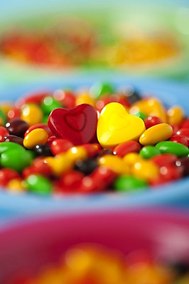 포토 JPG 스튜디오촬영 그릇 접시 기념일 백그라운드 화이트데이 디저트 발렌타인데이 사탕 틀 이벤트 근접촬영 사람없음 아웃포커스 장식 하트 국내포토 모양 식기 음식 뷰포인트 데이이벤트 촬영기법 실내 파일형식