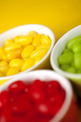 포토 JPG 스튜디오촬영 기념일 백그라운드 화이트데이 디저트 잔 발렌타인데이 사탕 이벤트 근접촬영 사람없음 아웃포커스 장식 컵 커피잔 국내포토 식기 커피 음식 뷰포인트 데이이벤트 촬영기법 실내 파일형식