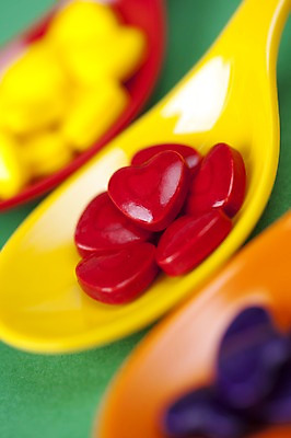 포토 JPG 스튜디오촬영 기념일 백그라운드 화이트데이 디저트 발렌타인데이 사탕 이벤트 근접촬영 사람없음 아웃포커스 장식 숟가락 티스푼 국내포토 음식 뷰포인트 데이이벤트 촬영기법 수저 실내 파일형식