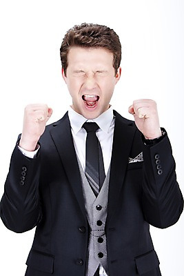 포토 JPG 스튜디오촬영 서양인 외국인 백인 남자 포즈 회사 비즈니스 모션 넥타이 실내 한명 서기 누끼 사람 정장 손짓 상반신 20대 성인 비즈니스라이프 글로벌 글로벌비즈니스 깨끗함 파이팅 기쁨 직장인 비즈니스맨 남자만 남자한명만 성인남자만 청년만 청년남자만 청년남자한명만 성인한명만 성인남자한명만 성인만 국내포토 직업 1 라이프스타일 잡화 옷 감정 컨셉 인종 청년 내부 파일형식