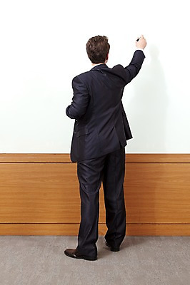 포토 JPG 전신 서양인 외국인 백인 남자 회사 비즈니스 넥타이 실내 한명 서기 사람 정장 20대 성인 뒷모습 비즈니스라이프 글로벌 펜 글로벌비즈니스 깨끗함 칠판 직장인 비즈니스맨 강의 화이트보드 남자만 남자한명만 성인남자만 청년만 청년남자만 청년남자한명만 성인한명만 성인남자한명만 성인만 국내포토 직업 1 라이프스타일 잡화 옷 뷰포인트 컨셉 모션 인종 청년 내부 필기구 파일형식