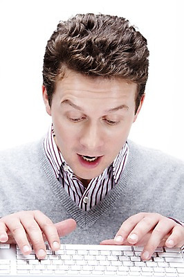 포토 JPG 스튜디오촬영 서양인 외국인 백인 응시 시선 남자 포즈 회사 비즈니스 실내 한명 사람 상반신 20대 성인 비즈니스라이프 글로벌 글로벌비즈니스 놀람 키보드 직장인 비즈니스맨 남자만 남자한명만 성인남자만 청년만 청년남자만 청년남자한명만 성인한명만 성인남자한명만 성인만 국내포토 직업 1 라이프스타일 감정 표정 인종 청년 내부 파일형식