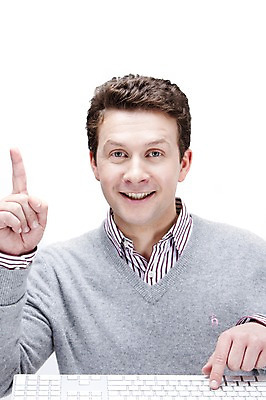 포토 JPG 스튜디오촬영 서양인 외국인 백인 남자 포즈 회사 비즈니스 실내 한명 웃음 사람 손짓 상반신 20대 성인 비즈니스라이프 글로벌 글로벌비즈니스 검지손가락 키보드 직장인 비즈니스맨 남자만 남자한명만 성인남자만 청년만 청년남자만 청년남자한명만 성인한명만 성인남자한명만 성인만 국내포토 직업 1 라이프스타일 손가락 모션 표정 인종 청년 내부 파일형식