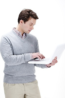 포토 JPG 스튜디오촬영 전신 서양인 외국인 백인 남자 포즈 회사 비즈니스 실내 한명 서기 누끼 사람 20대 성인 비즈니스라이프 노트북 컴퓨터 글로벌 글로벌비즈니스 업무 직장인 비즈니스맨 작업실 남자만 남자한명만 성인남자만 청년만 청년남자만 청년남자한명만 성인한명만 성인남자한명만 성인만 국내포토 직업 1 라이프스타일 모션 인종 청년 내부 전자제품 작업 파일형식