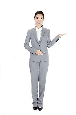포토 JPG 스튜디오촬영 전신 여자 포즈 회사 비즈니스 모션 안내 실내 한명 서기 웃음 누끼 사람 동양인 정장 손짓 20대 성인 비즈니스라이프 글로벌 글로벌비즈니스 깨끗함 한국인 직장인 비즈니스우먼 여자만 여자한명만 성인여자만 청년만 청년여자만 성인한명만 청년여자한명만 성인여자한명만 성인만 국내포토 직업 1 라이프스타일 옷 컨셉 표정 인종 청년 내부 파일형식