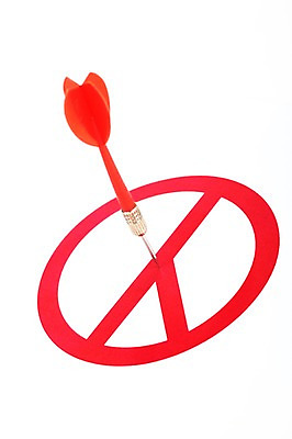 포토 JPG 스튜디오촬영 기호 생활용품 표시 실내 누끼 근접촬영 사람없음 세로 도장 놀이용품 사회 선택 투표 선거 사회이슈 다트 사인 찬성 다트핀 송곳 사인_신호 국내포토 문자 뷰포인트 컨셉 내부 게임 민주주의 오브젝트 신호 공동체 파일형식