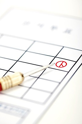 포토 JPG 스튜디오촬영 생활용품 실내 근접촬영 사람없음 도장 놀이용품 사회 선택 투표 선거 민주주의 사회이슈 다트 오브젝트 투표용지 찬성 다트핀 송곳 국내포토 뷰포인트 컨셉 내부 게임 공동체 파일형식