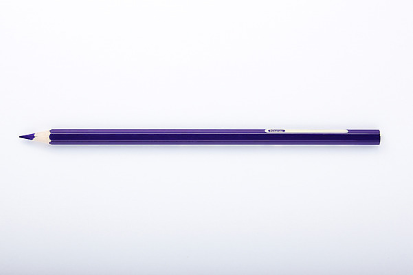 포토 JPG 스튜디오촬영 1 컬러 백그라운드 문구용품 학용품 색연필 실내 누끼 사람없음 한개 필기구 연필 사무용품 보라색 오브젝트 색연필백그라운드 국내포토 내부 파일형식