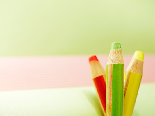 포토 JPG 스튜디오촬영 백그라운드 문구용품 학용품 색연필 실내 3 사람없음 필기구 연필 사무용품 여러개 세개 오브젝트 색연필백그라운드 국내포토 다수 내부 파일형식