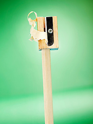 포토 JPG 스튜디오촬영 1 백그라운드 문구용품 학용품 색연필 실내 사람없음 한개 필기구 연필 사무용품 오브젝트 색연필백그라운드 연필깎이 국내포토 내부 파일형식