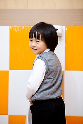 포토 JPG 전신 라이프스타일 어린이교육 교육 남자 초등학생 어린이 실내 한명 서기 사람 동양인 소년 라이프 뒷모습 유치원 유치원생 한국인 유치원생라이프 화장실 유치원복 변기 쉬는시간 소변 배변 용변 남자만 남자한명만 어린이만 소년만 소년한명만 국내포토 1 학생 옷 뷰포인트 모션 휴식 인종 내부 생활 파일형식