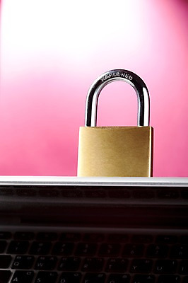 포토 JPG 스튜디오촬영 생활용품 자물쇠 실내 안전 사람없음 노트북 전자제품 컴퓨터 키보드 오브젝트 예방 잠금 보안 국내포토 내부 파일형식