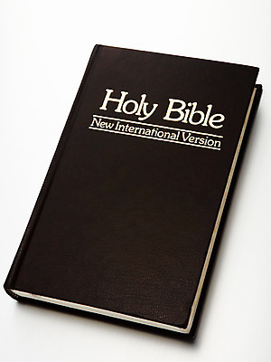 포토 JPG 스튜디오촬영 문자 알파벳 영어 표지 기독교 종교 종교용품 기독교용품 실내 누끼 사람없음 책 성경 오브젝트 국내포토 내부 파일형식