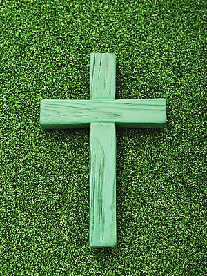 포토 JPG 스튜디오촬영 기독교 종교 컬러 백그라운드 십자가 종교용품 기독교용품 실내 잔디 사람없음 목재 초록색 오브젝트 나무십자가 국내포토 나무 식물 재료 내부 파일형식