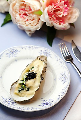 포토 JPG 해외기획촬영 그릇 접시 꽃 음식 포크 2010년일본 요리 사람없음 장식 굴 나이프 굴요리 국내포토 식물 식기 어패류 칼 파일형식