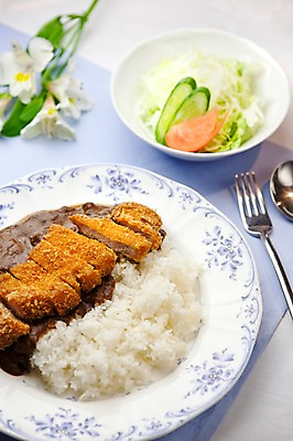 포토 JPG 해외기획촬영 접시 꽃 음식 외국문화 포크 일본문화 2010년일본 밥 요리 사람없음 장식 숟가락 샐러드 돈가스 덮밥 카레라이스 카레덮밥 일본음식 카레돈가스 국내포토 식물 동양문화 식기 문화 수저 커틀릿 카레 파일형식