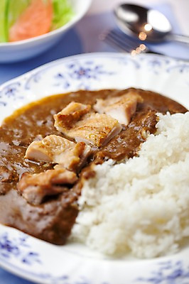 포토 JPG 해외기획촬영 그릇 접시 외국문화 포크 일본문화 2010년일본 밥 요리 사람없음 숟가락 치킨 샐러드 덮밥 카레라이스 치킨카레 카레덮밥 일본음식 국내포토 동양문화 식기 문화 음식 수저 카레 닭고기요리 파일형식