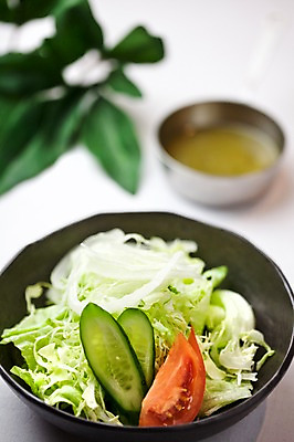 포토 JPG 해외기획촬영 그릇 음식 토마토 채소 2010년일본 오이 서양음식 요리 사람없음 샐러드 양상추 미니샐러드 믹싱볼 국내포토 식기 파일형식