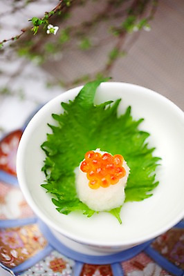 포토 JPG 해외기획촬영 그릇 접시 음식 외국문화 일본문화 2010년일본 요리 사람없음 무 연어알 일본음식 국내포토 동양문화 식기 문화 뿌리채소 알 파일형식