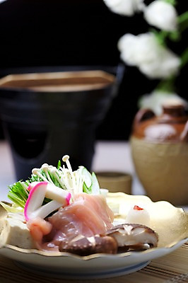 포토 JPG 해외기획촬영 그릇 접시 음식 외국문화 채소 일본문화 2010년일본 요리 사람없음 닭고기 버섯 두부 전골 샤브샤브 닭고기샤브샤브 일본음식 국내포토 동양문화 식기 문화 육류 파일형식