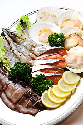 포토 JPG 해외기획촬영 그릇 접시 음식 식재료 2010년일본 어패류 새우 요리 사람없음 레몬 해산물 오징어 담기 슬라이스 연어 가리비 생새우 국내포토 동물 식기 과일 모션 조개 연체동물 갑각류 어류 수중동물 파일형식