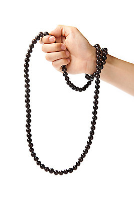 포토 JPG 스튜디오촬영 손 종교 불교 실내 누끼 사람 신체부위 불교용품 염주 국내포토 종교용품 내부 파일형식