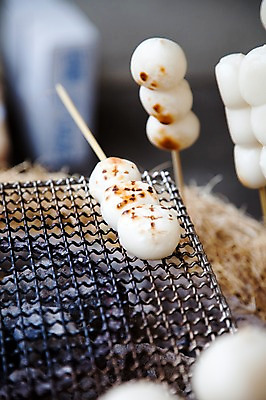 포토 JPG 아시아 음식 일본문화 풍경 사람없음 일본 꼬치 그릴 구이 철판 당고 철판구이 일본음식 국내포토 동양문화 나라 외국문화 주방용품 파일형식