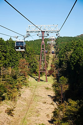 포토 JPG 주간 나무 식물 아시아 교통수단 일본문화 자연 산 풍경 사람없음 야외 일본 전선 케이블카 하코네 국내포토 자연요소 동양문화 나라 외국문화 교통 생태계 파일형식