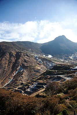 포토 JPG 주간 구름 아시아 일본문화 자연 하늘 산 풍경 사람없음 야외 일본 연기 하코네 국내포토 자연요소 동양문화 나라 외국문화 생태계 파일형식