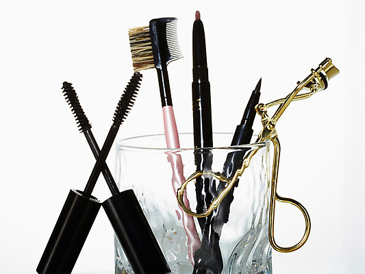 포토 JPG 스튜디오촬영 생활용품 잔 실내 사람없음 컵 화장 뷰티 화장용품 붓 미용용품 오브젝트 마스카라 뷰러 비후라 아이라이너 국내포토 식기 내부 화장품 파일형식