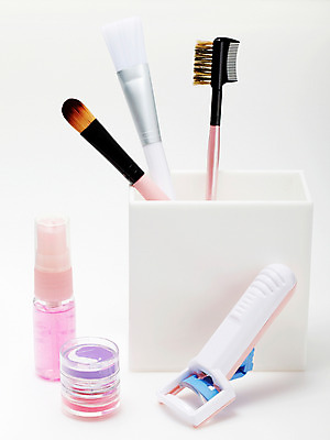 포토 JPG 스튜디오촬영 생활용품 실내 누끼 사람없음 화장 뷰티 화장품 화장용품 붓 미용용품 오브젝트 보관함 뷰러 비후라 국내포토 내부 파일형식