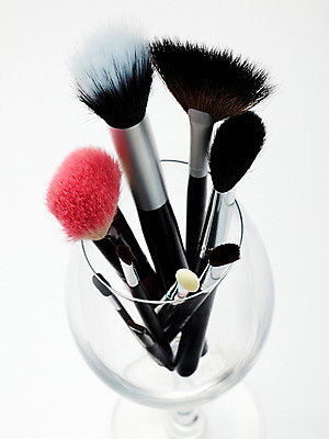 포토 JPG 스튜디오촬영 생활용품 잔 실내 누끼 사람없음 컵 화장 뷰티 화장용품 붓 미용용품 오브젝트 국내포토 식기 내부 파일형식