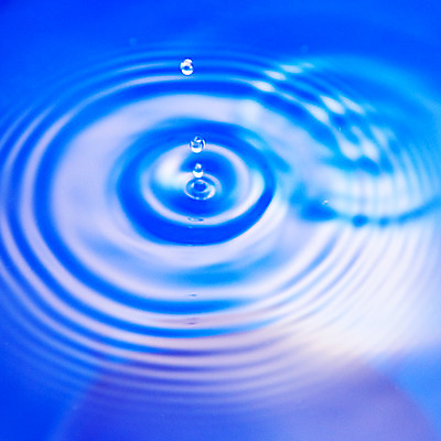 포토 JPG 스튜디오촬영 물결 백그라운드 컨셉 실내 사람없음 물 거품 물방울 수면 물백그라운드 물이미지 물방울백그라운드 국내포토 자연요소 내부 파일형식