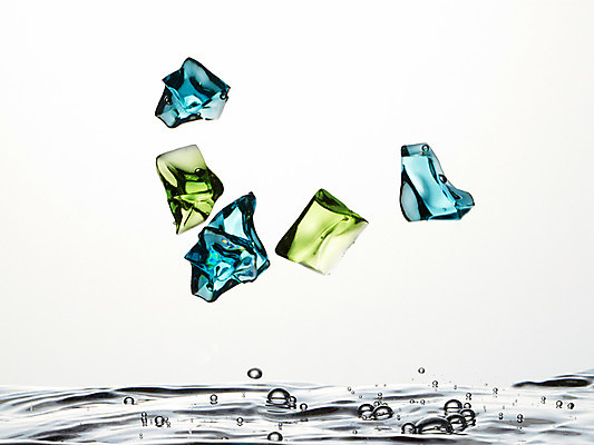 포토 JPG 스튜디오촬영 백그라운드 컨셉 실내 사람없음 물 거품 돌_바위 물방울 수면 물백그라운드 물이미지 물방울백그라운드 색돌 국내포토 자연요소 내부 파일형식