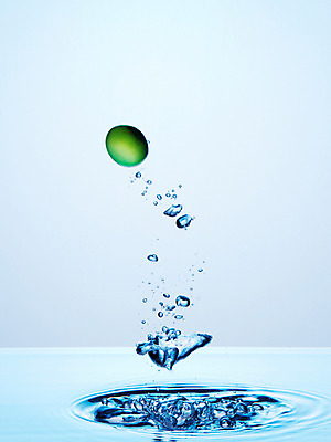 포토 JPG 스튜디오촬영 물결 백그라운드 컨셉 실내 사람없음 물 거품 돌_바위 물방울 수면 물백그라운드 물이미지 물방울백그라운드 색돌 국내포토 자연요소 내부 파일형식