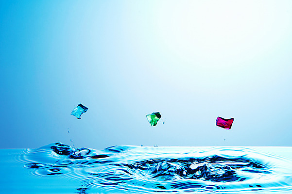 포토 JPG 스튜디오촬영 물결 백그라운드 컨셉 실내 사람없음 물 거품 돌_바위 물방울 수면 물백그라운드 물이미지 물방울백그라운드 색돌 국내포토 자연요소 내부 파일형식