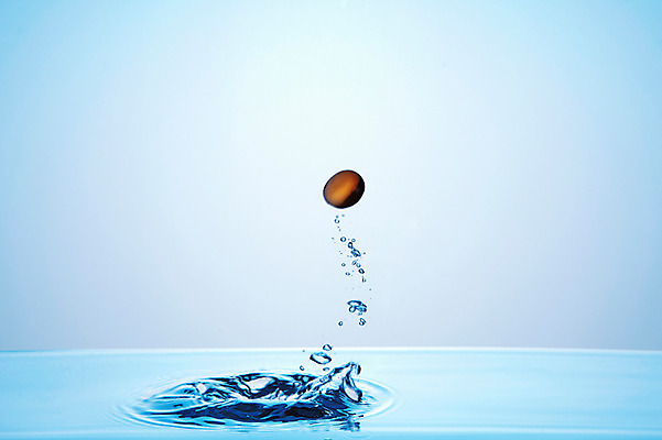 포토 JPG 스튜디오촬영 물결 백그라운드 컨셉 실내 사람없음 물 거품 돌_바위 물방울 수면 물백그라운드 물이미지 물방울백그라운드 색돌 국내포토 자연요소 내부 파일형식