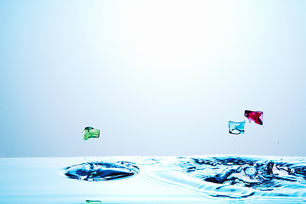 포토 JPG 스튜디오촬영 물결 백그라운드 컨셉 실내 사람없음 물 거품 돌_바위 물방울 수면 물백그라운드 물이미지 물방울백그라운드 색돌 국내포토 자연요소 내부 파일형식