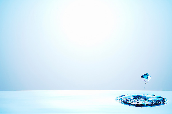 포토 JPG 스튜디오촬영 물결 백그라운드 컨셉 실내 사람없음 물 거품 돌_바위 물방울 수면 물백그라운드 물이미지 물방울백그라운드 색돌 국내포토 자연요소 내부 파일형식