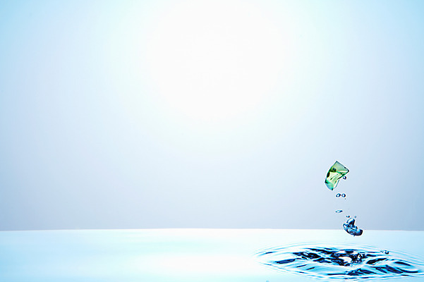 포토 JPG 스튜디오촬영 물결 백그라운드 컨셉 실내 사람없음 물 거품 돌_바위 물방울 수면 물백그라운드 물이미지 물방울백그라운드 색돌 국내포토 자연요소 내부 파일형식