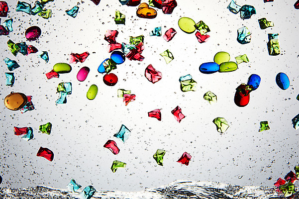 포토 JPG 스튜디오촬영 백그라운드 컨셉 실내 사람없음 물 컬러풀 거품 돌_바위 물방울 수면 물백그라운드 물이미지 물방울백그라운드 색돌 국내포토 자연요소 컬러 내부 파일형식