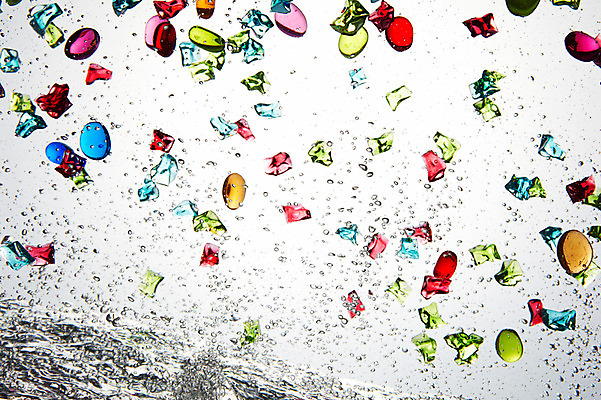 포토 JPG 스튜디오촬영 백그라운드 컨셉 실내 사람없음 물 컬러풀 거품 돌_바위 물방울 수면 물백그라운드 물이미지 물방울백그라운드 색돌 국내포토 자연요소 컬러 내부 파일형식