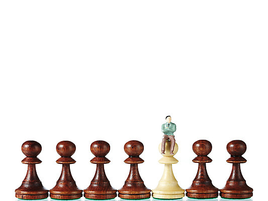 포토 JPG 스튜디오촬영 인형 생활용품 놀이 실내 누끼 사람없음 놀이용품 여러개 경쟁 미니어처 게임 말_게임 체스말 체스 사람인형 국내포토 다수 컨셉 내부 모형 오브젝트 파일형식