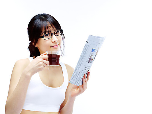 포토 JPG 스튜디오촬영 라이프스타일 웰빙 여자 여유 커피 휴식 잔 실내 한명 누끼 사람 동양인 상반신 20대 성인 취미 라이프 컵 뷰티 한국인 신문 여자만 여자한명만 성인여자만 청년만 청년여자만 성인한명만 청년여자한명만 성인여자한명만 성인만 국내포토 1 식기 감정 음료 컨셉 인종 청년 내부 생활 간행물 뉴스 파일형식
