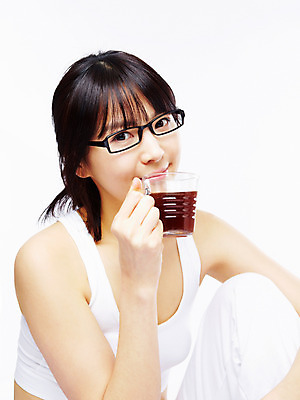 포토 JPG 스튜디오촬영 라이프스타일 웰빙 여자 여유 커피 휴식 잔 실내 한명 사람 동양인 상반신 20대 성인 취미 라이프 컵 뷰티 한국인 여자만 여자한명만 성인여자만 청년만 청년여자만 성인한명만 청년여자한명만 성인여자한명만 성인만 국내포토 1 식기 감정 음료 컨셉 인종 청년 내부 생활 파일형식