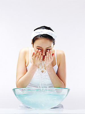 포토 JPG 스튜디오촬영 라이프스타일 웰빙 여자 실내 한명 사람 동양인 상반신 20대 성인 라이프 앞모습 물 뷰티 청결 한국인 세수 여자만 여자한명만 성인여자만 청년만 청년여자만 성인한명만 청년여자한명만 성인여자한명만 성인만 국내포토 자연요소 1 뷰포인트 인종 청년 내부 생활 위생 파일형식