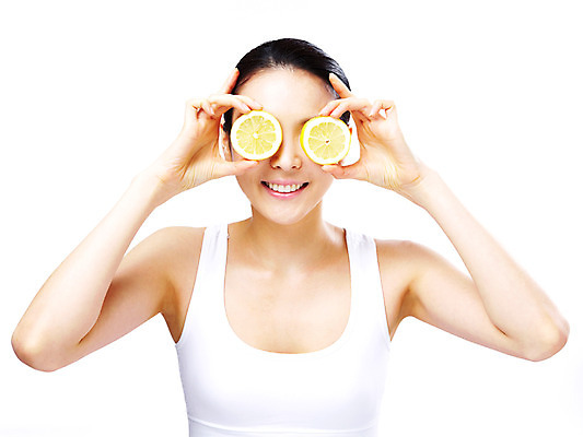 포토 JPG 스튜디오촬영 모델 라이프스타일 웰빙 여자 열매 음식 포즈 오렌지 과일 실내 한명 미소 웃음 누끼 사람 동양인 상반신 20대 성인 라이프 앞모습 뷰티 한국인 여자만 여자한명만 성인여자만 청년만 청년여자만 성인한명만 청년여자한명만 성인여자한명만 성인만 국내포토 식물 1 뷰포인트 표정 인종 청년 내부 생활 파일형식