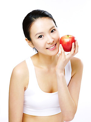 포토 JPG 스튜디오촬영 모델 라이프스타일 웰빙 여자 열매 음식 포즈 과일 실내 한명 미소 웃음 누끼 사람 동양인 상반신 20대 성인 라이프 앞모습 뷰티 한국인 사과 여자만 여자한명만 성인여자만 청년만 청년여자만 성인한명만 청년여자한명만 성인여자한명만 성인만 국내포토 식물 1 뷰포인트 표정 인종 청년 내부 생활 파일형식