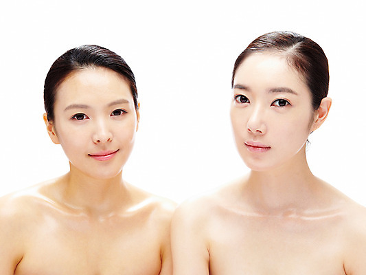 포토 JPG 스튜디오촬영 모델 라이프스타일 웰빙 여자 포즈 실내 누끼 사람 동양인 상반신 20대 성인 두명 라이프 앞모습 뷰티 한국인 여자만 성인여자만 청년만 청년여자만 성인만 국내포토 뷰포인트 인종 청년 내부 생활 파일형식