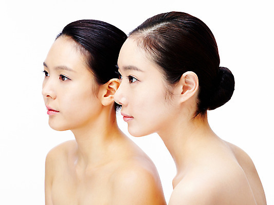 포토 JPG 스튜디오촬영 모델 라이프스타일 웰빙 여자 포즈 실내 누끼 사람 동양인 상반신 20대 성인 두명 라이프 옆모습 뷰티 한국인 여자만 성인여자만 청년만 청년여자만 성인만 국내포토 뷰포인트 인종 청년 내부 생활 파일형식